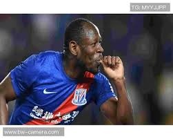 英超最新积分战报：两大豪门惨遭绝平，曼联丢分，阿森纳优势扩大