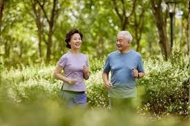 深度筹码（200BB+）下的策略调整：小口袋对子的价值激增。（200BB+超深筹码下的策略优化：小口袋对子价值跃升）